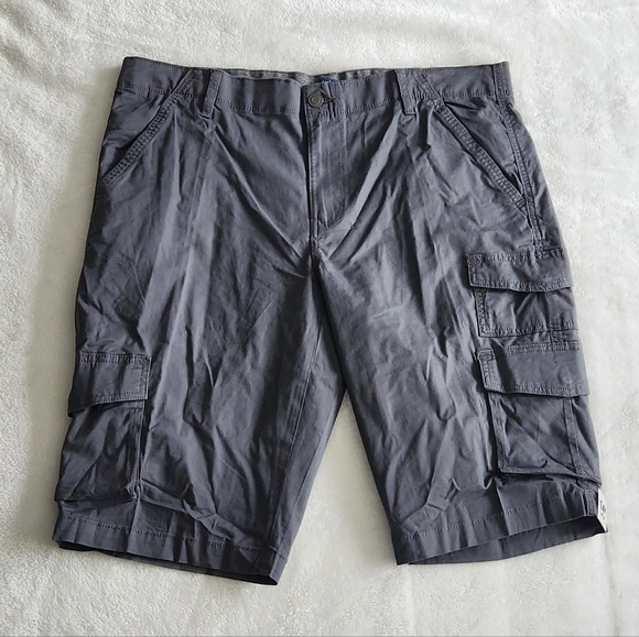George Other - 🩳 George Men’s Gray Cargo Shorts Size 40 – NWT, 14” Inseam, Below Knee